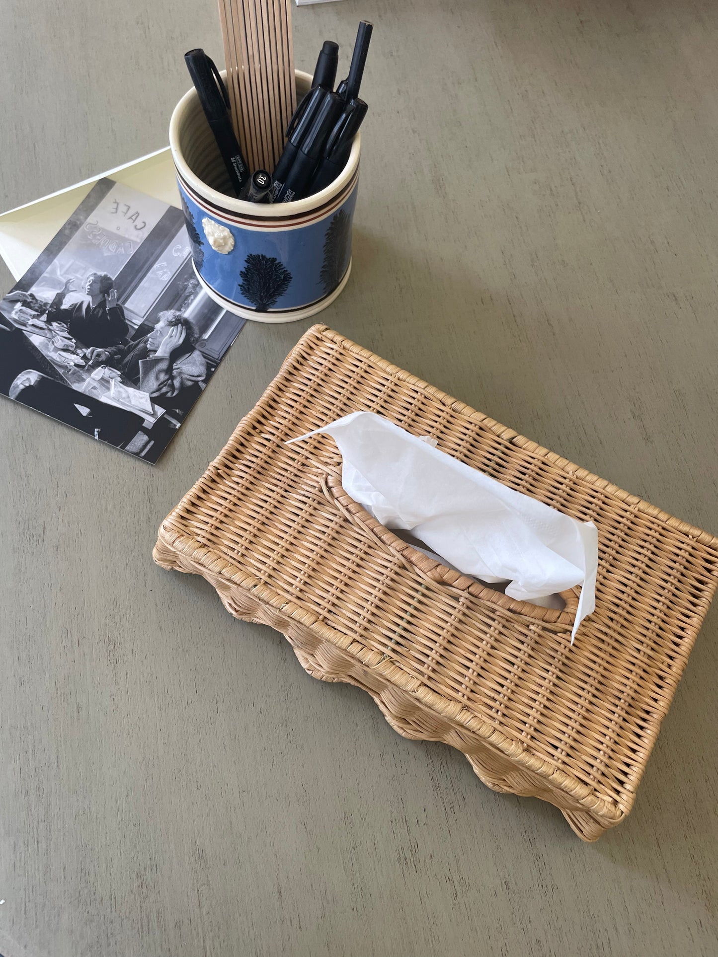 Tissue box