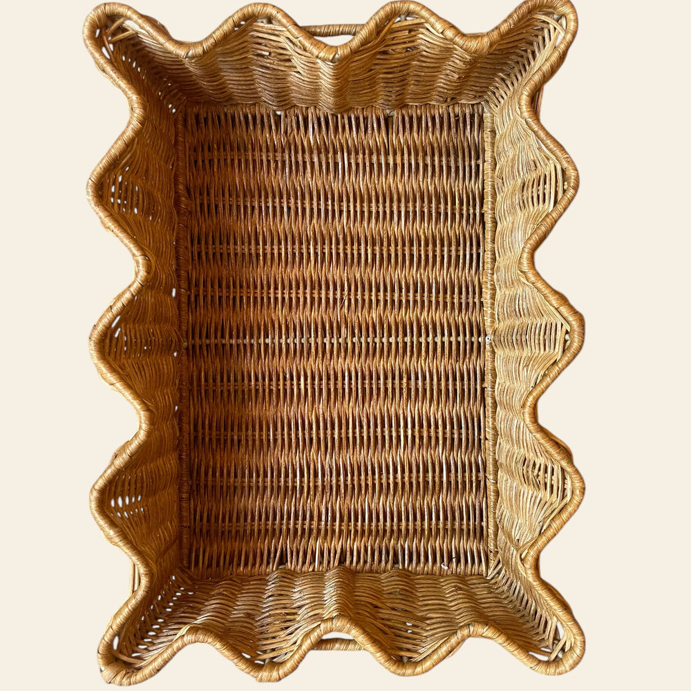 
                      
                        Small scalloped tray
                      
                    