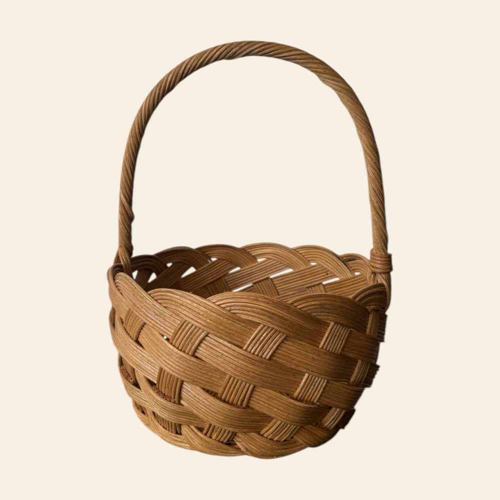 
                      
                        Heart basket
                      
                    